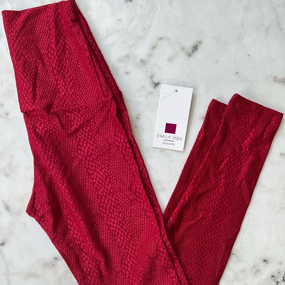 Emily Hsu Designs Pants - NEW WITH TAGS - Emily Hsu RED SNAKE leggings - size small